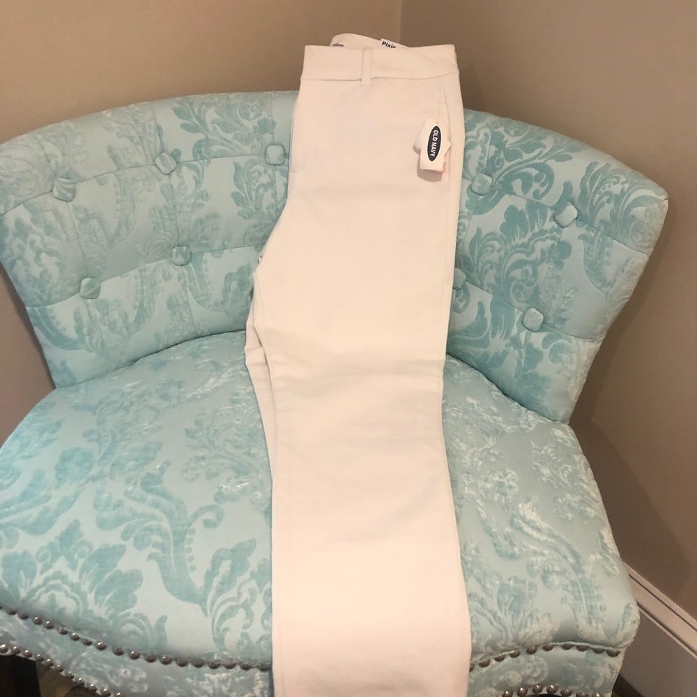 Old Navy White pixie pants